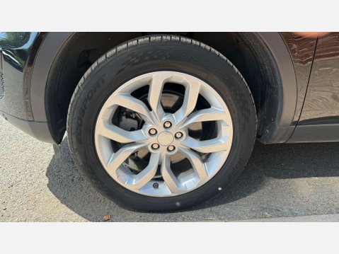 Land Rover Discovery Sport 2.0 Discovery Sport HSE TD4 Auto 4WD 5dr 33