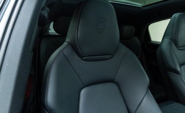 Porsche Cayenne E-Hybrid Coupe 15