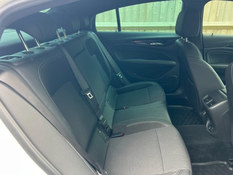 Vauxhall Insignia 1.5T SRI VX-LINE NAV 5dr 18