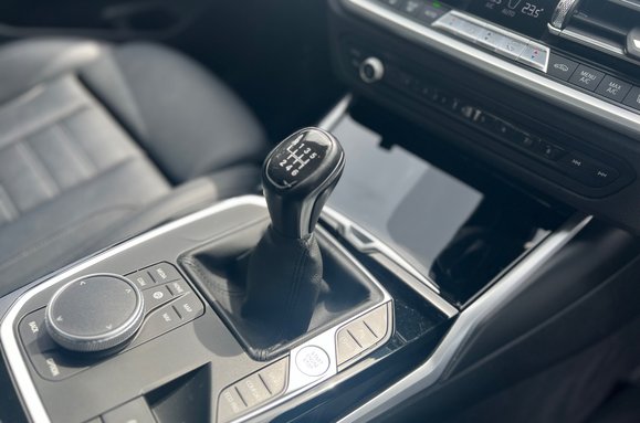 BMW 3 Series 318D SPORT 24