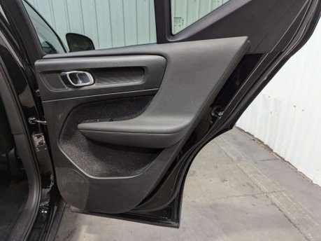 Volvo XC40 1.5 XC40 R-Design T5 Recharge Auto 5dr 65