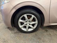 Peugeot 208 1.4 HDi Active Euro 5 5dr 21
