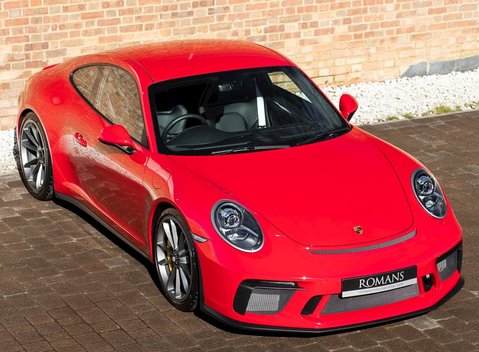 Porsche 911 GT3 Touring 8