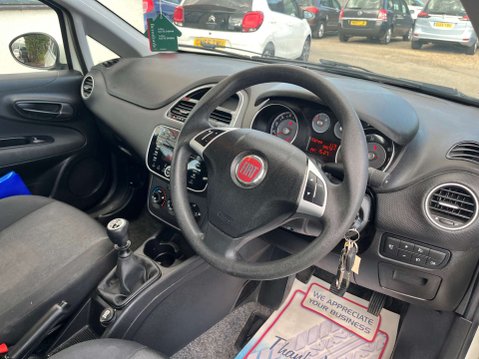 Fiat Punto 1.2 Punto Pop+ 5dr 17