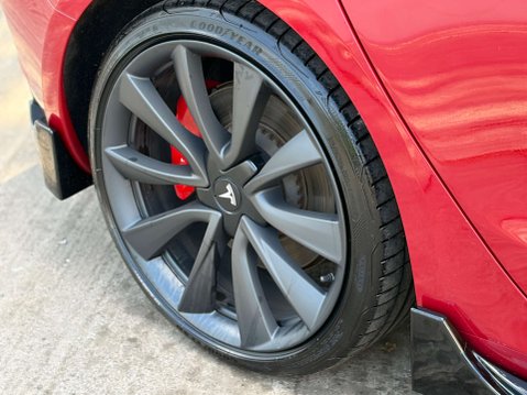 Tesla Model 3 Model 3 Performance AWD 4WD 4dr 17