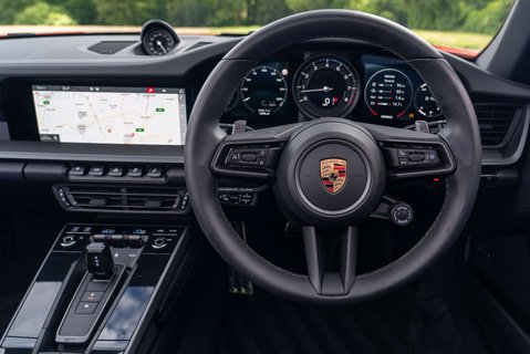 Porsche 911 Carrera S PDK 12