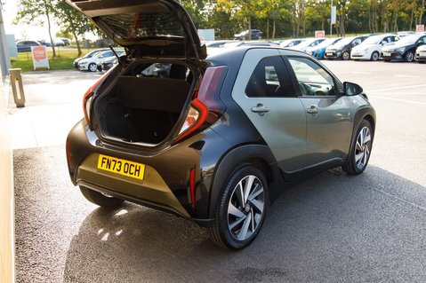 Toyota Aygo X VVT-I EDGE 28