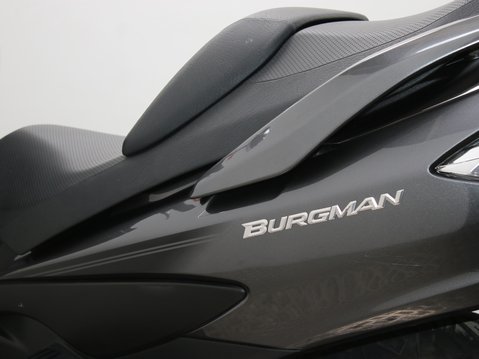 Suzuki Burgman 400 AN 400 L2 24