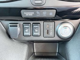 Nissan LEAF Leaf Tekna Electric 110kw, 39kwh (Automatic) 51