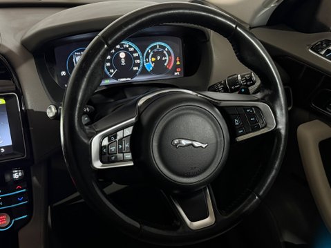 Jaguar F-Pace V6 PORTFOLIO AWD 14