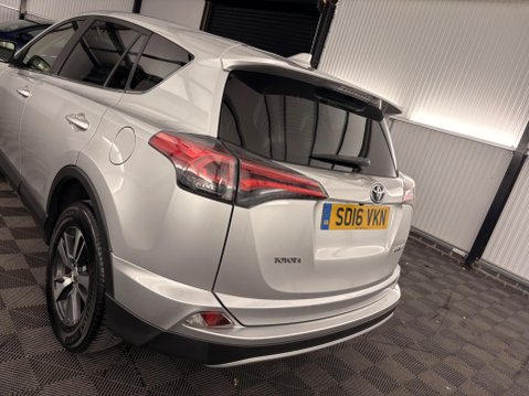 Toyota Rav4 2.0 D-4D Business Edition Euro 6 (s/s) 5dr 39