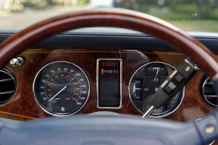 Rolls-Royce Corniche V Convertible 26