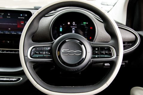 Fiat 500e LA PRIMA 22