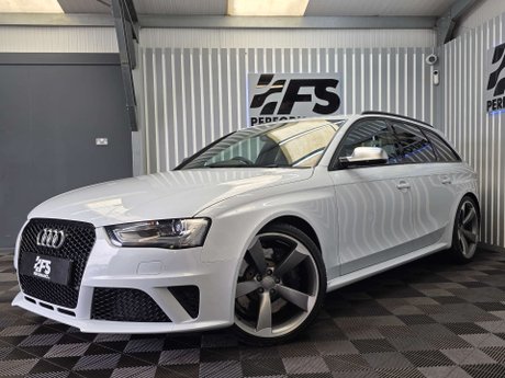 Audi RS4 4.2 FSI V8 Estate 5dr Petrol S Tronic quattro Euro 5 (450 ps) 3