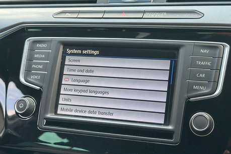 Volkswagen Passat 2.0 TDI R-Line Estate 5dr Diesel DSG Euro 6 (s/s) (190 ps) 52