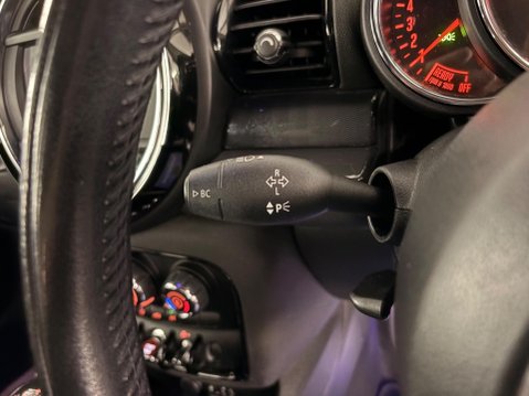 Mini Clubman 1.5 Cooper Auto Euro 6 (s/s) 6dr 17