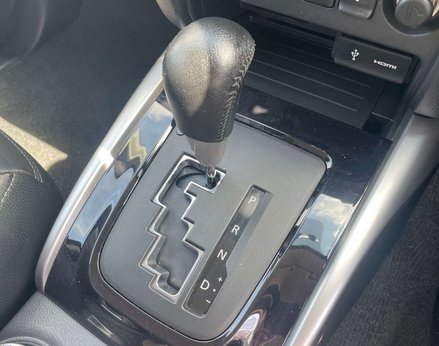 Mitsubishi L200 2.4 L200 Barbarian DI-D Auto 4WD 36