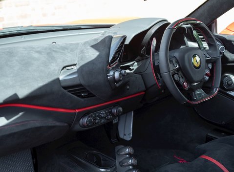 Ferrari 488 Pista 14