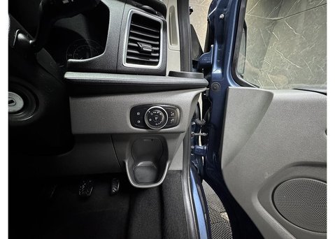 Ford Transit Custom 2.0 300 EcoBlue Limited Crew Van Double Cab 5dr Diesel Manual L1 H1 Euro 6 38