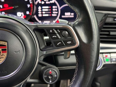 Porsche Panamera 4.0T V8 Turbo Saloon 5dr Petrol PDK 4WD Euro 6 (s/s) (550 ps) 31