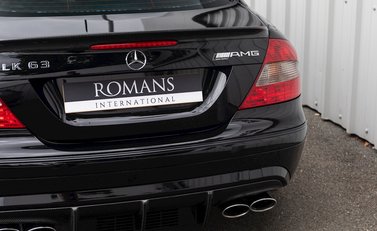 Mercedes-Benz CLK AMG Black Series 22