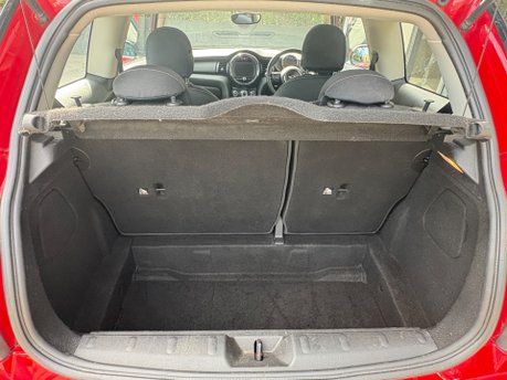Mini Hatch One 1.5 Petrol Manual Media pack - NAVIGATION - REAR PARK - LOW INSURANCE 8