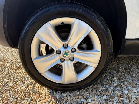 Skoda Yeti 2.0 TDI SE 4WD Euro 5 5dr 14