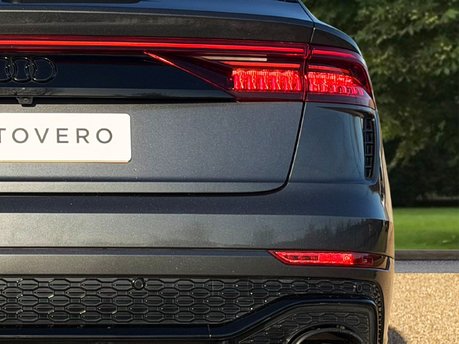 Audi Q8 RS TFSI QUATTRO VORSPRUNG MHEV 18