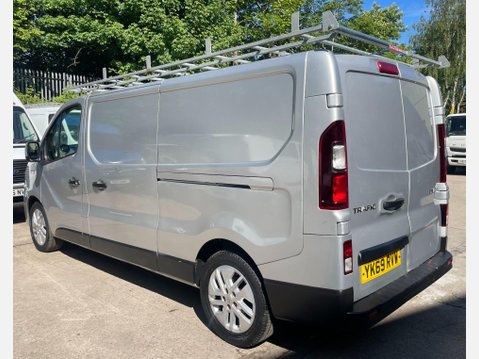 Renault Trafic 1.6 dCi 29 Sport Nav Panel Van 5dr Diesel Manual LWB Standard Roof Euro 6 ( 13