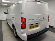 Vauxhall Vivaro 1.5 Vivaro 2900 Sportive S/S 26
