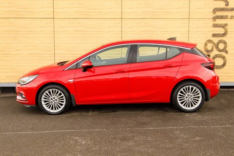 Vauxhall Astra ELITE NAV 10