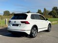 Volkswagen Tiguan 2.0 TDI BlueMotion Tech R-Line Euro 6 (s/s) 5dr 8