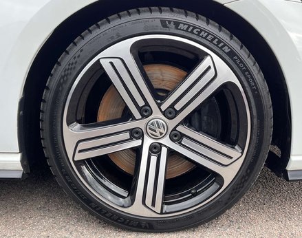Volkswagen Golf 2.0 Golf R TSi 4WD 5dr 15