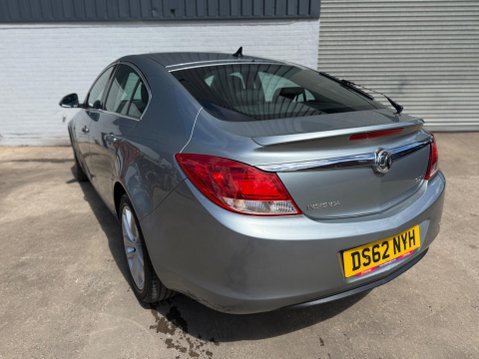 Vauxhall Insignia 2.0 CDTi SRi Nav Auto Euro 5 5dr 4
