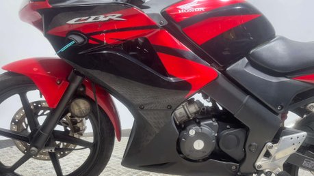 Honda CBR CBR125 2010 FUEL INJECTED PROJECT LEARNER SPORTS BIKE 125CC 21