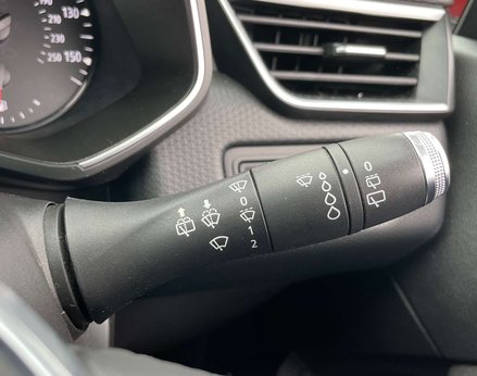 Renault Clio 1.0 Clio Iconic Bose TCe 5dr 49