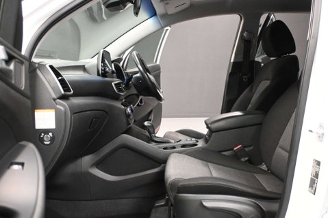 Hyundai TUCSON 1.6 Tucson SE Nav 48v MHEV CRDi 2WD Semi-Auto 5dr 20