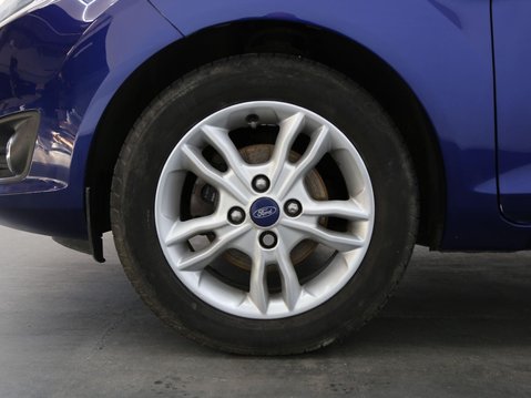 Ford Fiesta 1.0T EcoBoost Zetec Euro 5 (s/s) 5dr 27