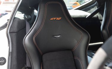 Aston Martin Vantage GT12 13