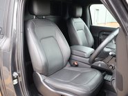Land Rover Defender 90 HARD TOP X-DYNAMIC HSE STYLED BY SEEKER SUPER LOW MILES  13