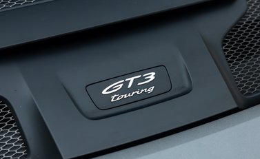 Porsche 911 GT3 TOURING (992) 35