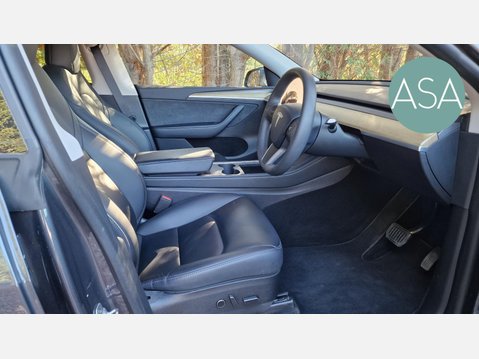 Tesla Model Y SUV 5dr Electric Auto RWD (346 ps) 11