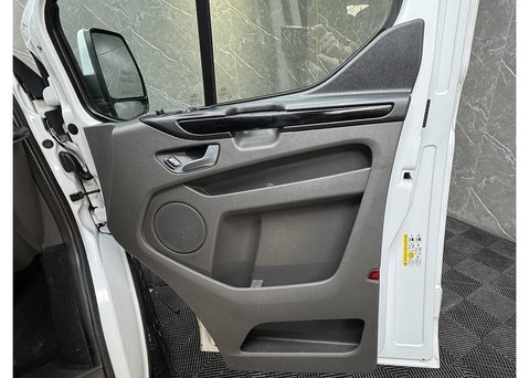 Ford Transit Custom 2.0 300 EcoBlue Limited Crew Van Double Cab 5dr Diesel Manual L1 H1 Euro 6 31