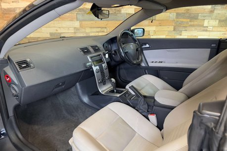 Volvo C70 2.5 T5 Sport Convertible 2dr Petrol Geartronic (234 g/km, 220 bhp) 19