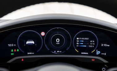 Porsche Taycan Turbo Cross Turismo 18