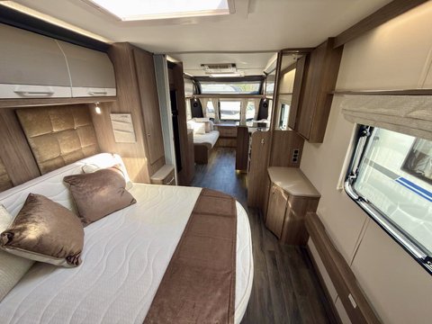 Coachman Laser Xcel 875 Kingsham 30th Special Edition 24