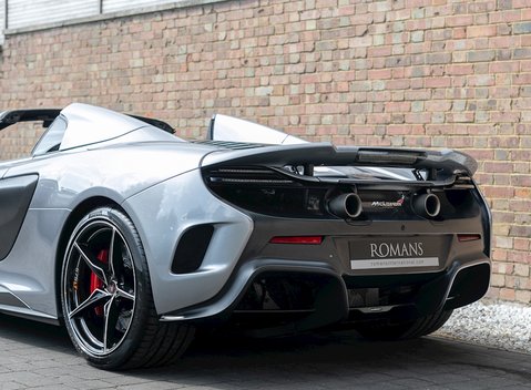McLaren 675LT Spider 24