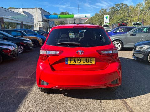 Toyota Yaris 1.5 VVT-i Icon Tech Hatchback 5dr Petrol Manual Euro 6 (111 ps) 5
