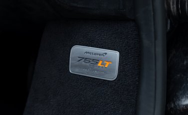 McLaren 765LT Spider 31