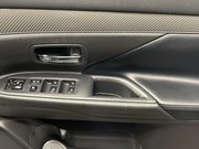 Mitsubishi Outlander 2.0 MIVEC Exceed SUV 5dr Petrol CVT 4WD Euro 6 (s/s) (150 ps) Parking Senso 27